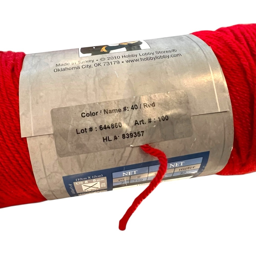 Red Yarn - Picture 4 of 7